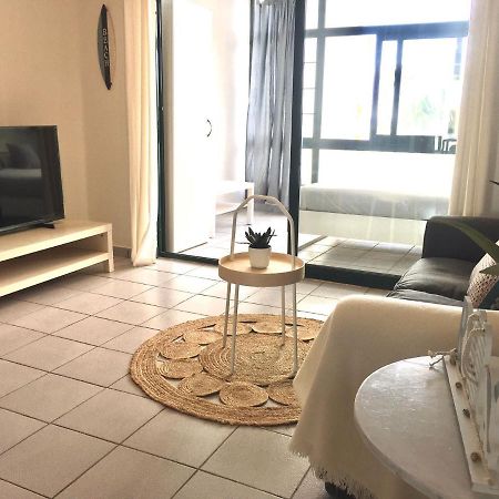 Cozzy Apartment Con Vista Al Mar กอสตา เตกีสเซ ภายนอก รูปภาพ