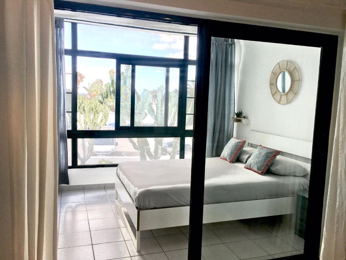 Cozzy Apartment Con Vista Al Mar กอสตา เตกีสเซ ภายนอก รูปภาพ